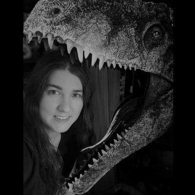 Educator at the Academy of Natural Sciences 🦖 Lover of dinosaurs & spooky things 👻 Victorian at heart. Artist 🎨 Voice actress 🎙️