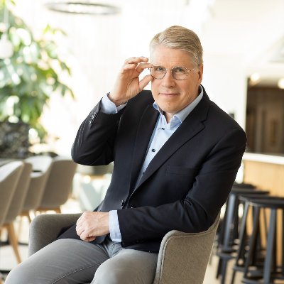 Leadership | Strategy | Futurist | Foresight researcher | Influencer & Blogger | Speaker | Book writer | Health & Pharma | CEO of Tamro Finland.