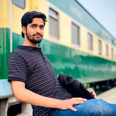 raheel_h56's profile picture. فَبِأَيِّ آلَاءِ رَبِّكُمَا تُكَذِّبَانِ.🇵🇰
Formanite'21💫
