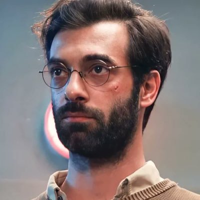 utkugenli01's profile picture. #AkifErdem