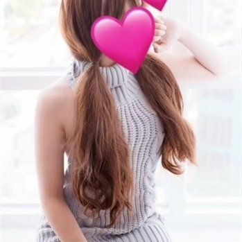 SAKURA34673681's profile picture. ひまー相手してほしい 20歳Fカップ🙈 薬剤師 DMしよ 私でおなられたい願望あり　フォロワーさんにえちなの送る💞
