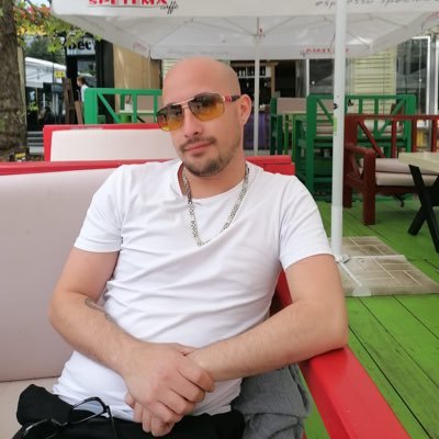 Len6Mlen's profile picture. 33, from London, gay and single