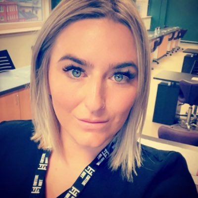 Beauty and Nail Lecturer at Hull College…I absolutely love teaching at the College alongside a great team and fantastic students 🙂