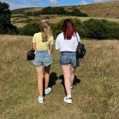 kelly_sharpe's profile picture. mother, wife & hobby baker