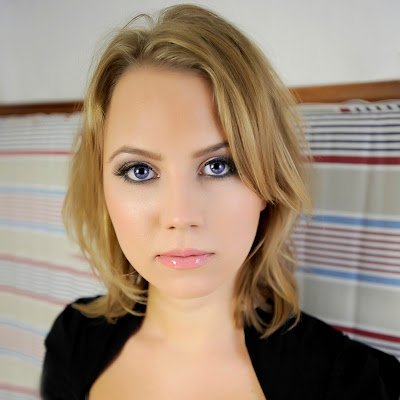 AlinaTi81793762's profile picture. 