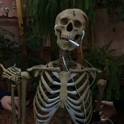 я гибну в лени разврате и мечтаниях об уходе из мира сего