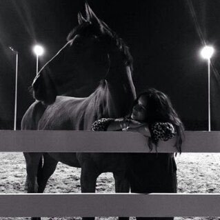 HananMoha6543's profile picture. خريجة برمجة حاسب الالي ونظم معلومات UQU،،.                      عساني من إللي يسّر القلوب .. ولا يضّرها."