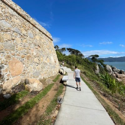 “A verdade é como um leão; você não tem que defendê-lo. Solte-o; ele vai se defender.” - Santo Agostinho