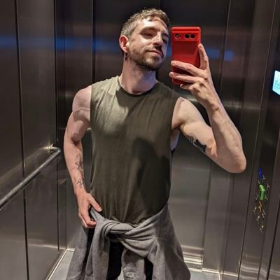 alexjessiedoyle's profile picture. Be brave, show kindness.
Dad to Blue and Q, biochem scientist.