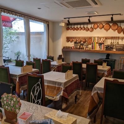 兵庫県明石市二見町西二見にある café de campagne 〈カフェ・ド・カンパーニュ〉です。