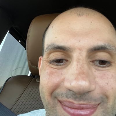 Skinnytarek's profile picture. love fashion and music