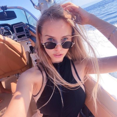 Lisa_0Dear's profile picture. Not every wish can come true right away, you have to work hard.
