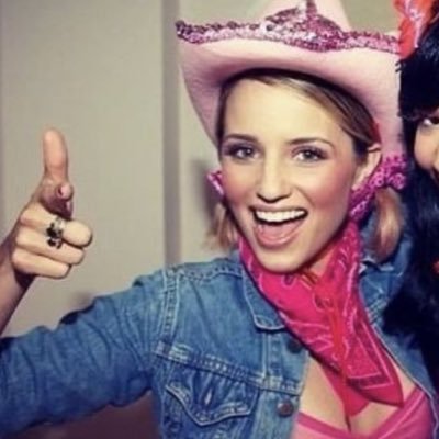 housewivesmilfs's profile picture. 