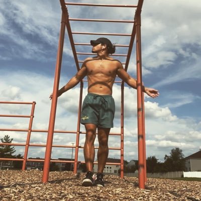 Acapezio5's profile picture. NIU Alum