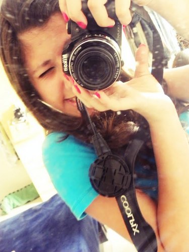 As muralhas que eu puder eu mesmo derrubo *
aquelas qe eu nao puder , Deus poe no chão pra mim !# ㅤㅤ