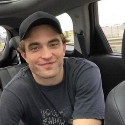 Robert Pattinson besame ya