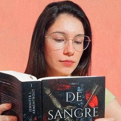 Me gusta leer, el café, y la buena música.  Diseñadora Gráfica | Mis citas fav📖 🇵🇾