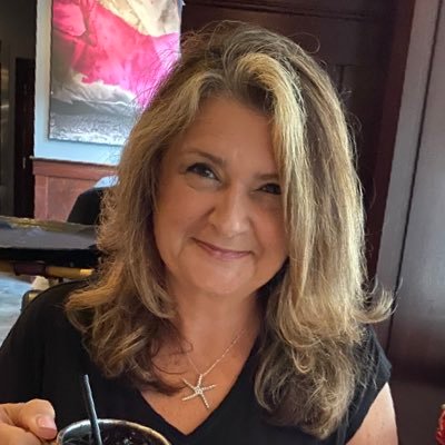 Instructional Technology Coach, ISTE Cert., Educator, Refugee, Immigrant, flaw-filled, and proud mom. Always open to learning!