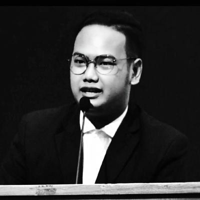 Lecturer and Researcher on Law