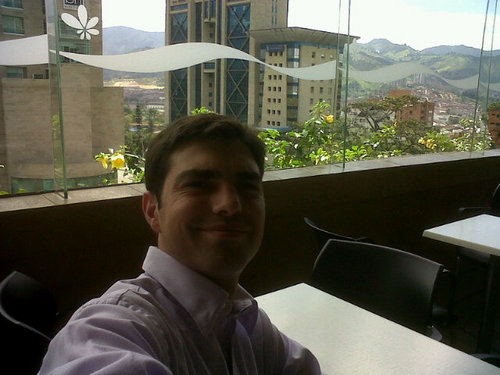 Adoro a mi familia y me encanta la investigación, la docencia y la consultoría en la empresa familiar