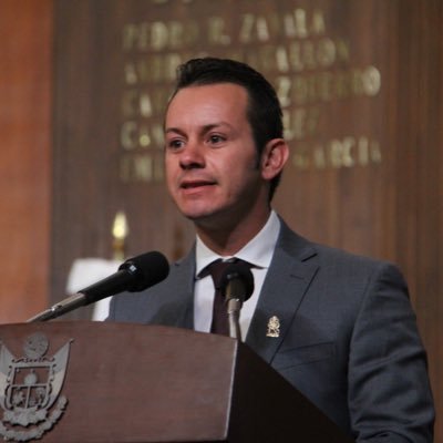 Soy diputado en la LX Legislatura del estado de Querétaro. Presidente de la Comisión de la Juventud y el Deporte. Estoy #TrabajandoParaTi