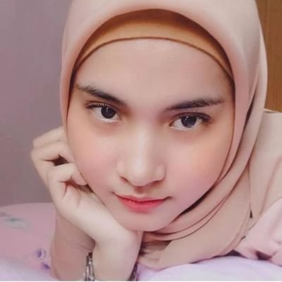 intancantika23 Profile Picture