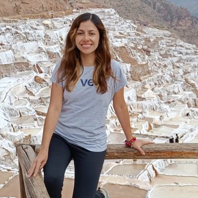 SamDiVs's profile picture. mid-millennial ϟ