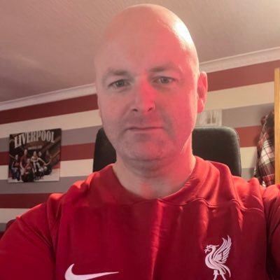 Scottish Liverpool fan. Father of 4. Massive fan of Still Game & Garth Brooks & Luke Combs.  Live in Scotland #YNWA #LFC No DM's please