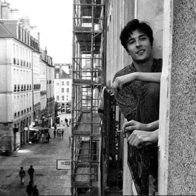 QFauchard's profile picture. Synth geek and curious about the future.