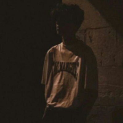 kiri_charles's profile picture. am me