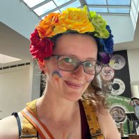 Becca Selby (she/her) 📚🩼♿️(@BeccaSelby) 's Twitter Profile Photo