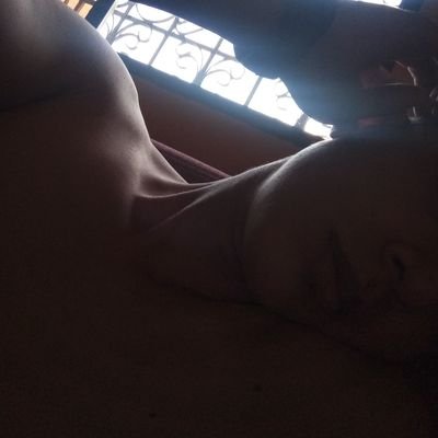 Alegre 😂
Hot😈
Manso pero no menso😋