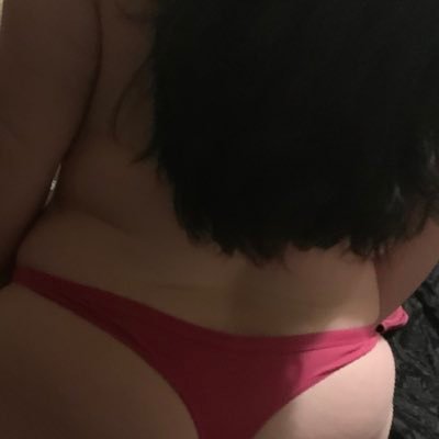 FootsieMama216's profile picture. 26F 💜 domme and content creator 18+ 🖤 Content creator and sessions 📸unblock fee $50 💀Initial fee $15💥 cashapp: $MrsC34 👻