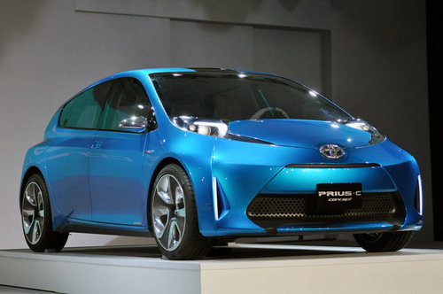 Cardealersyp.com is blog providing the latest news on the automotive industry along with reviews, prices, specification, picture and live auto show coverage.