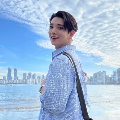 aprilisieeeee's profile picture. 