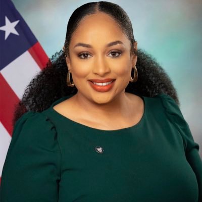 WARRIOR! Wife, Army Combat Veteran And City Councilmember for DeSoto City Council Place 6! Alum UT Arlington, Mountain View College, Skyline High