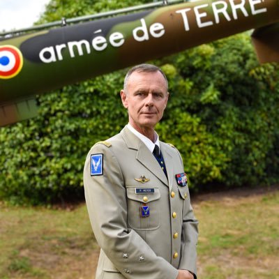 Compte officiel du général de division Pierre Meyer, commandant l'aviation légère de l’@armeedeterre 🚁🇫🇷 300 hélicoptères - 6 000 aérocombattants