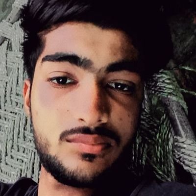 zubairkhan324's profile picture. 