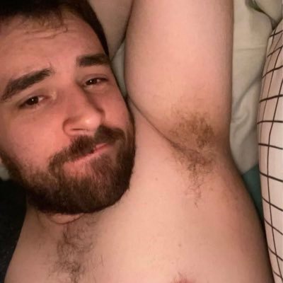 Horny cub sharing pics and connecting with other bears 🐷