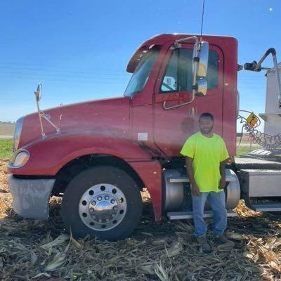 A farmer and truck driver in Cissna Park, Illinois lover of Cloti FF7Remake FF7 Advent Children and anime in general