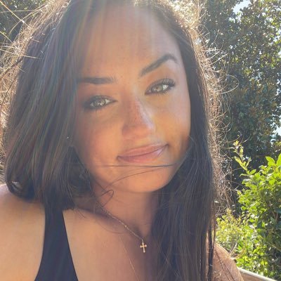 sour_patchh_'s profile picture. dog momma to a brain tumor boy 🧠🐾 ambivert | pisces | sour patch | J 💍