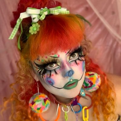 ⚰️ 22💖 5ft 🌿 lil goth Clown farm slut and roller derby babe💫 Message me for customs. Instagram: Depechedame reddit: RollerDame 🌟
