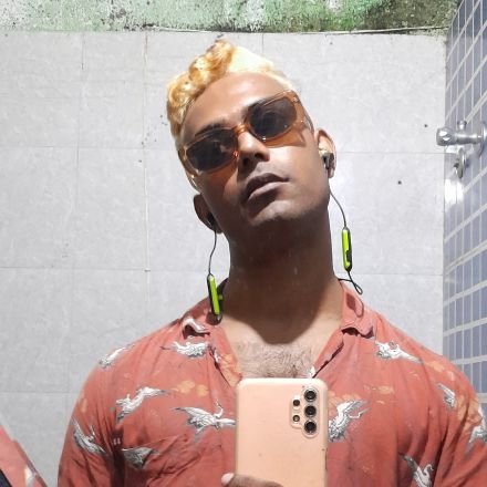 Yyeeeaaaahhhhh's profile picture. 