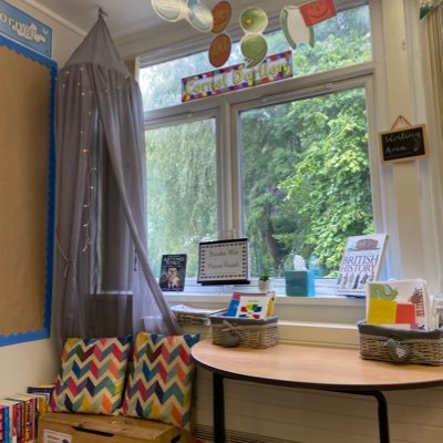 A glimpse into our Y4/5 classroom at Millbrook Primary, Newport. The majority of tweets here are constructed by children in Dosbarth Cedar. 😊