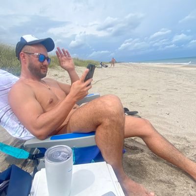 IG @legnarjr Nudist SWFL / Outdoors, sharing my life and adventures with my BF @niconaturism 😍🔥