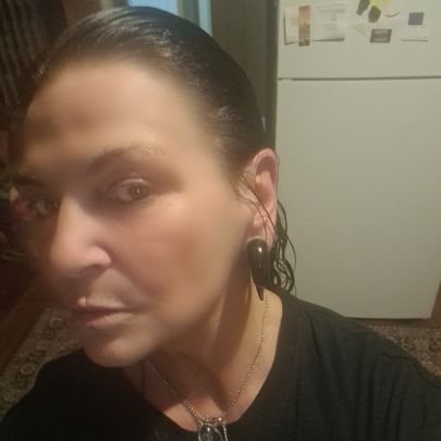 Bundjalung artist in Tasmania.
Cultural works & contemporary
Designer
Foster mum
*Take a moment to slow down & see the beauty of art that nature creates*