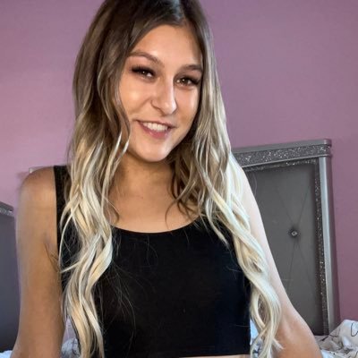 mariahpinkittyy Profile Picture