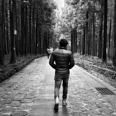 ashroughftw's profile picture. moon, river and me

💜