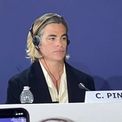 AisforAdaeze's profile picture. she/her. daughter of the diaspora 🇳🇬. proud buckeye. grad schooling. views my own.