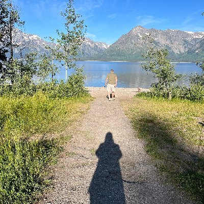 Mennonite/Presbyterian author, blogger https://t.co/TOUSRhGpvu, mama of 3 daughters, grandma of five grandsons. And one beautiful granddaughter!